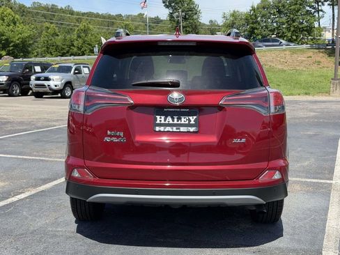 Used 2018 Toyota RAV4 XLE FWD image 21