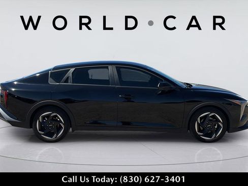 Certified 2025 Kia K4 EX image 15