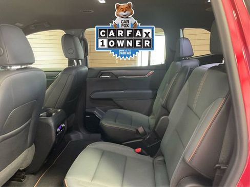 Used 2024 GMC Acadia AT4 w/ Super Cruise Package image 10