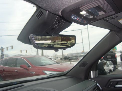 New 2026 GMC Acadia AT4 w/ Luxury Package image 17