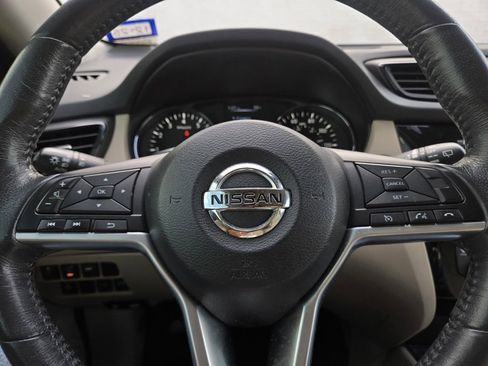 Used 2017 Nissan Rogue SL w/ SL Premium Package image 26