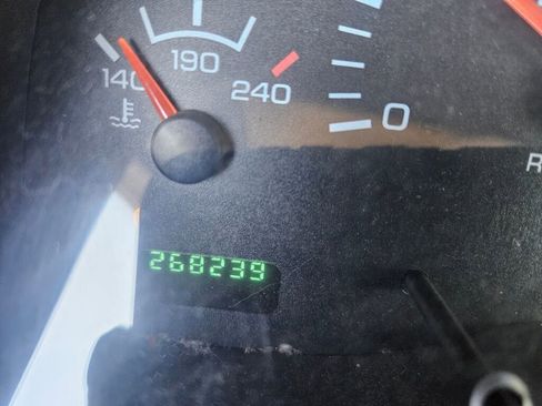 Used 2001 Dodge Ram 2500 Truck SLT image 18