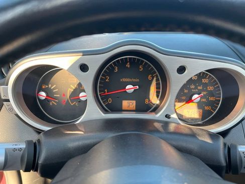 Used 2006 Nissan 350Z Grand Touring RWD image 10