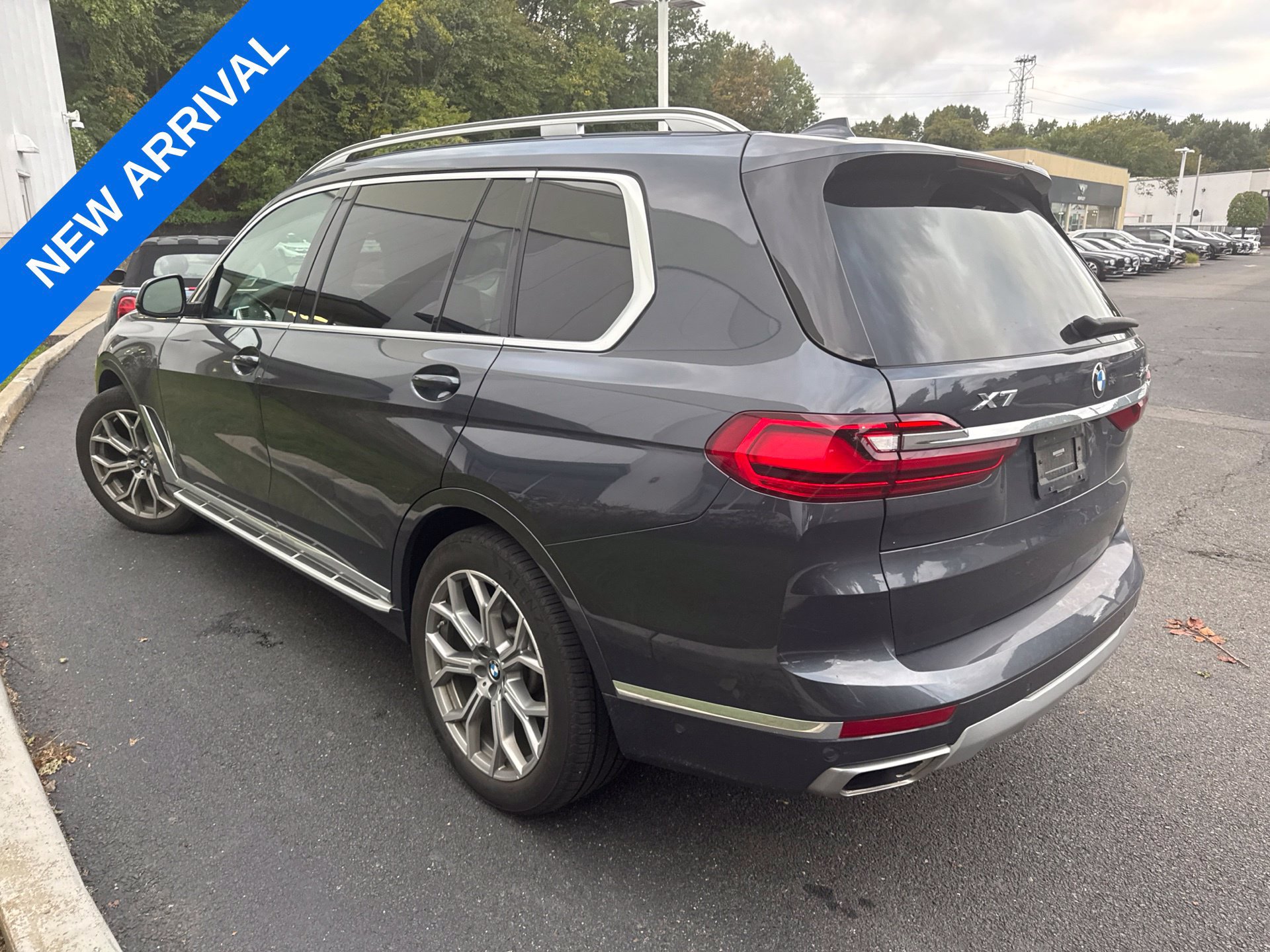 Used 2020 BMW X7 xDrive40i w/ Premium Package AWD/4WD image 4