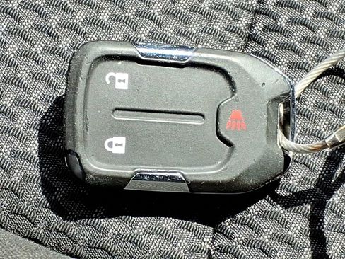 Used 2024 GMC Terrain SLE image 28