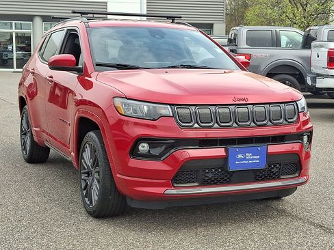 Used 2022 Jeep Compass Limited image 2