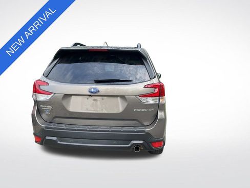 Used 2021 Subaru Forester Limited w/ Popular Package #3 AWD/4WD image 4