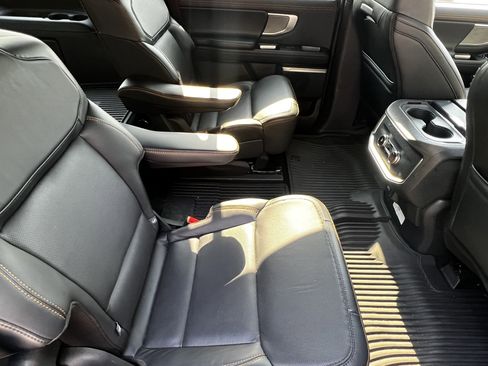 Used 2025 Ford Expedition Tremor image 41