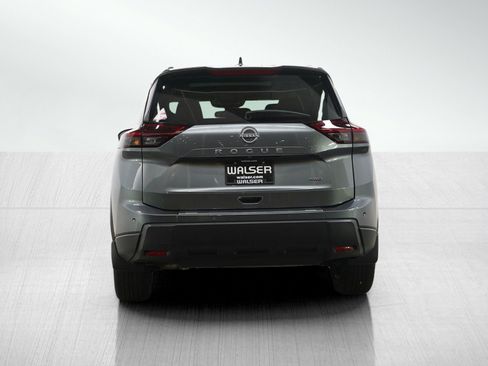 Used 2025 Nissan Rogue SV w/ SV Premium Package AWD/4WD image 3