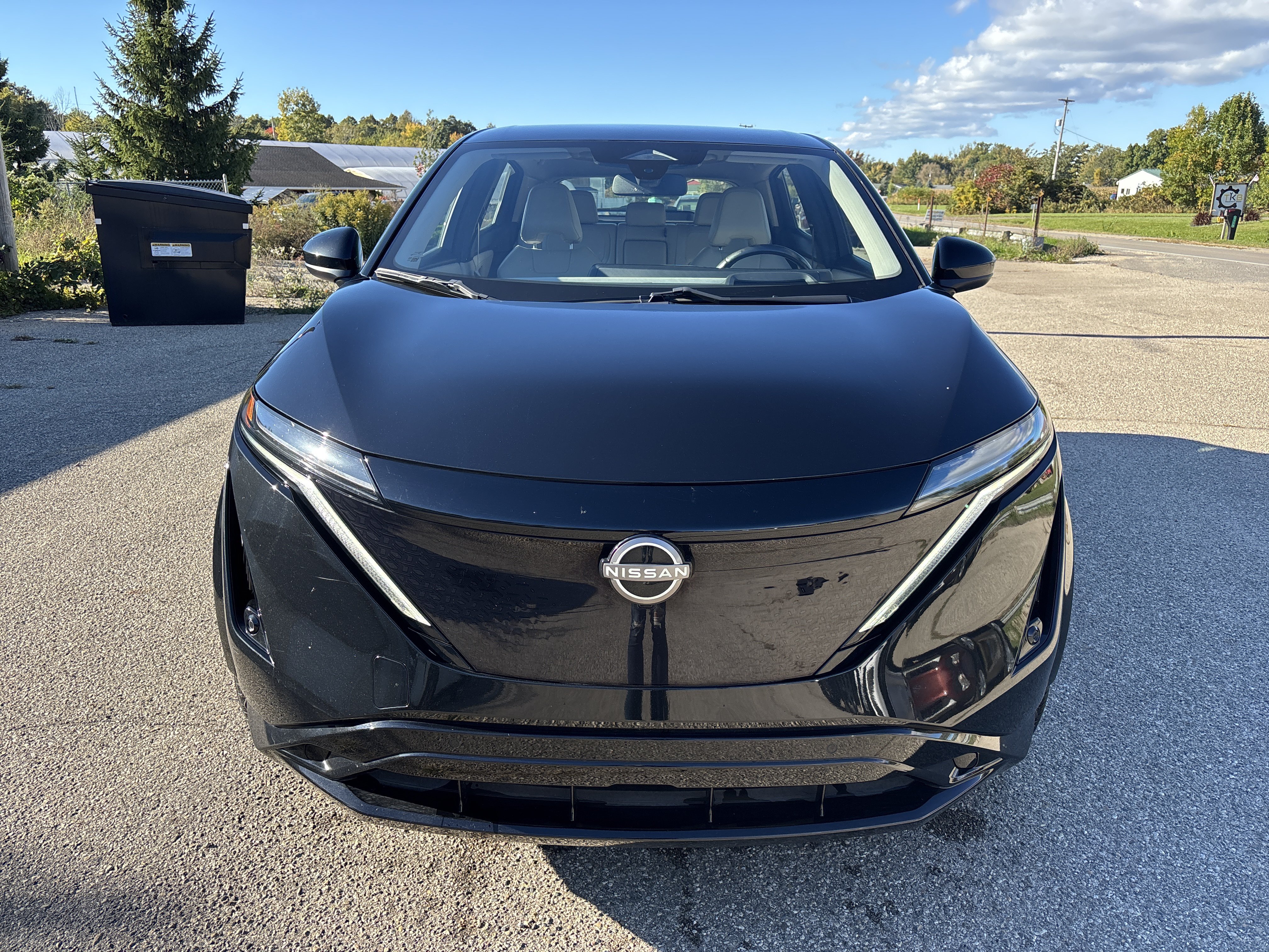 Used 2023 Nissan Ariya AWD image 12