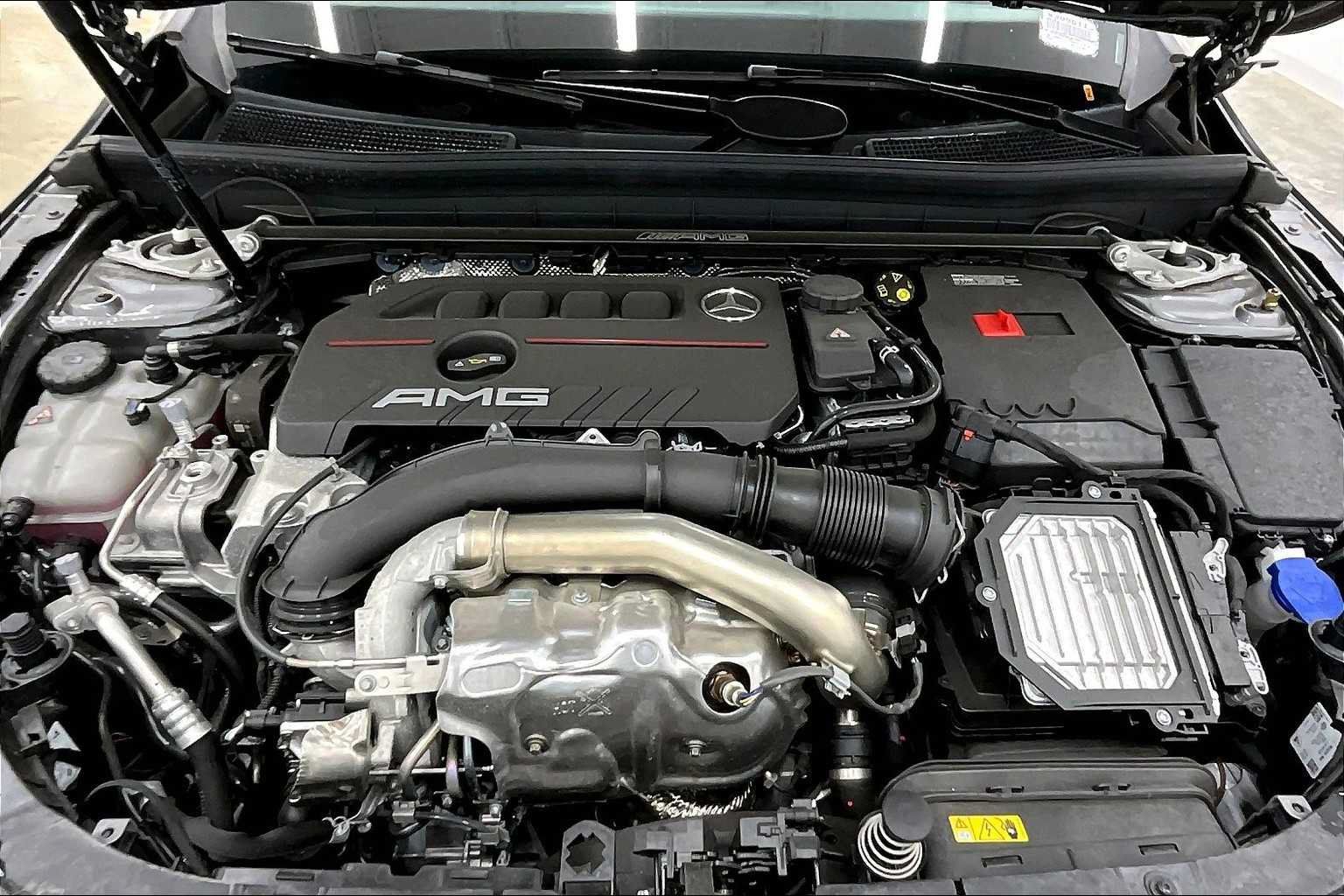 Certified 2025 Mercedes-Benz GLB 35 AMG 4MATIC image 16