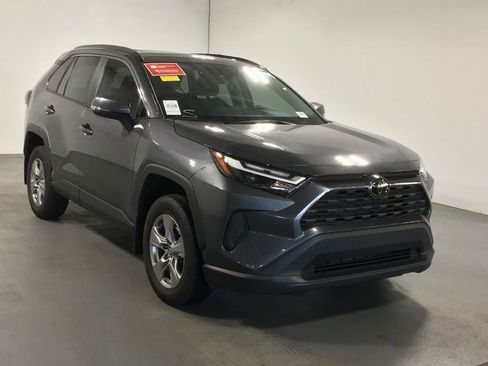 Used 2024 Toyota RAV4 XLE w/ Convenience Package FWD image 3