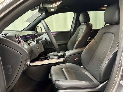 Used 2023 Mercedes-Benz EQB 300 4MATIC w/ Exclusive Package image 17