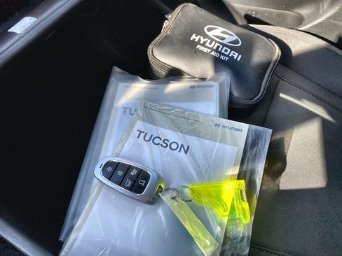 Certified 2023 Hyundai Tucson SEL AWD/4WD image 41