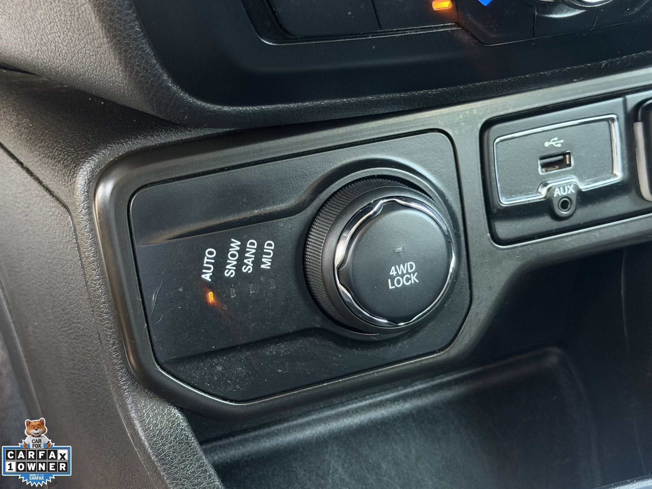Used 2020 Jeep Renegade Latitude w/ Cold Weather Group AWD/4WD image 21