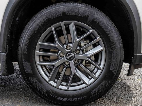 Certified 2024 Nissan Rogue S image 27