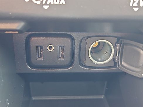 Used 2022 Buick Encore Preferred w/ Safety Package AWD/4WD image 10