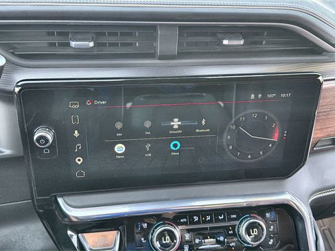Used 2024 GMC Sierra 2500 Denali Ultimate AWD/4WD image 16