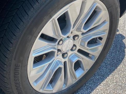 Used 2022 GMC Yukon Denali image 25