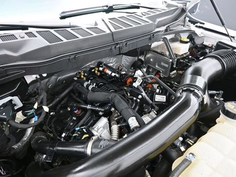 Used 2024 Ford F150 XLT w/ Equipment Group 302A MID image 38