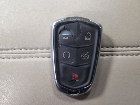 Used 2017 Cadillac XTS Luxury image 32