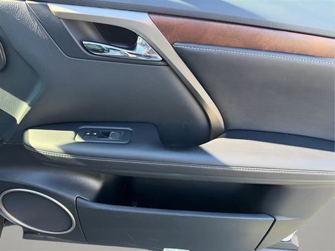 Used 2020 Lexus RX 350L FWD w/ Premium Package image 34