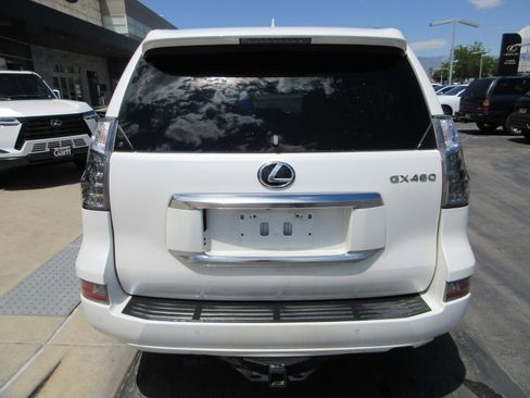 Used 2022 Lexus GX 460 Luxury w/ Off Road Package AWD/4WD image 7