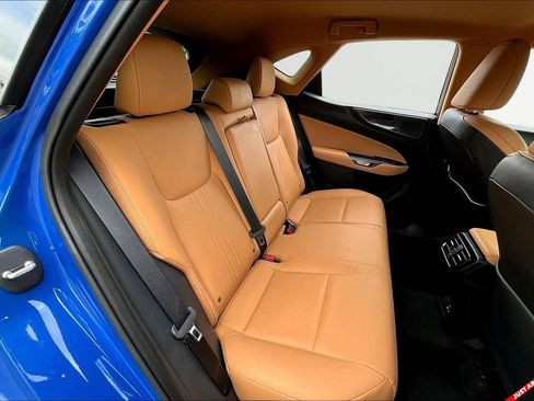 Used 2025 Lexus NX 250 FWD image 17