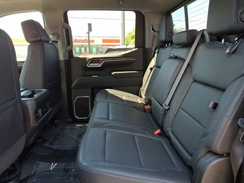 Used 2024 Chevrolet Silverado 1500 RST AWD/4WD image 10
