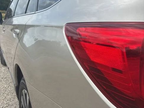 Used 2015 Subaru Outback 3.6R Limited AWD/4WD image 6