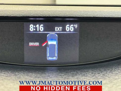Used 2013 Toyota Venza XLE w/ XLE Premium Pkg AWD/4WD image 29