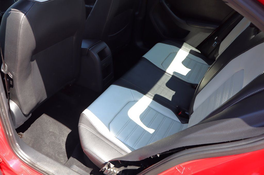Used 2016 Volkswagen Jetta Sport FWD image 20