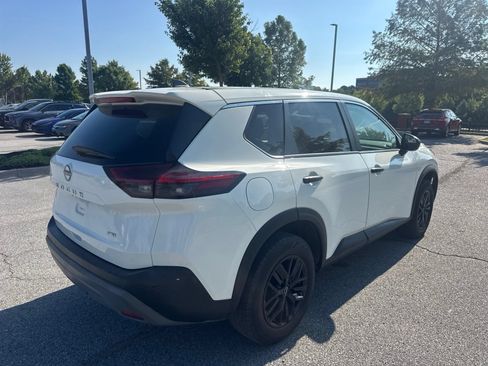 Used 2022 Nissan Rogue S AWD/4WD image 5