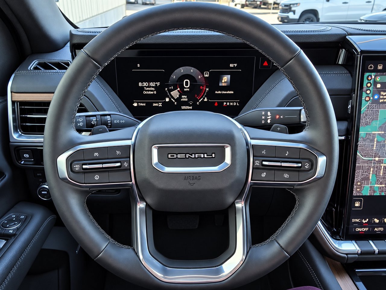 Used 2025 GMC Yukon Denali AWD/4WD image 22