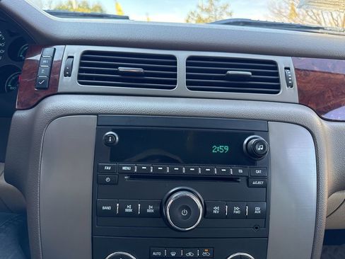 Used 2013 GMC Sierra 1500 SLT w/ SLT Convenience Package image 19