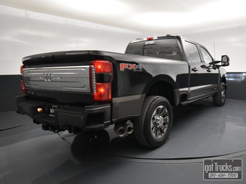 Used 2023 Ford F250 King Ranch w/ FX4 Off-Road Package image 51