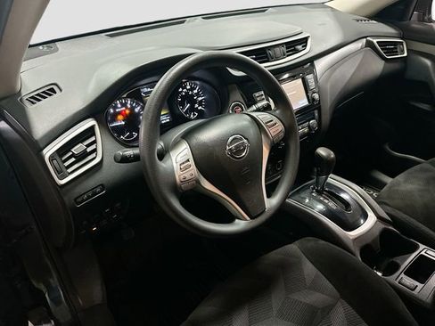 Used 2015 Nissan Rogue SV w/ SV Premium Package image 10