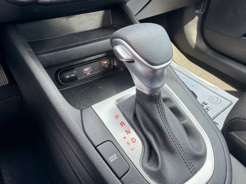 Certified 2024 Kia Forte LXS FWD image 12