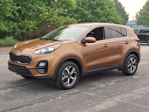 Used 2020 Kia Sportage LX AWD/4WD image 7