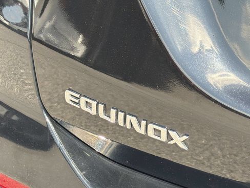 Used 2024 Chevrolet Equinox LT FWD image 23