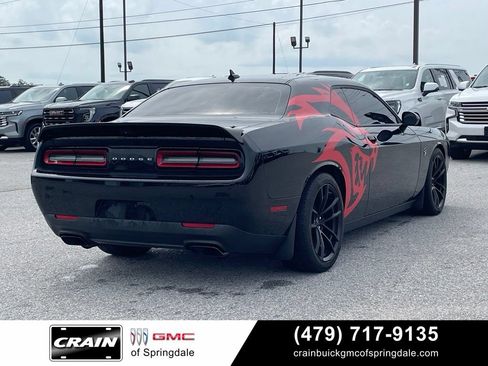 Used 2023 Dodge Challenger SRT Hellcat w/ Driver Convenience Group RWD image 7