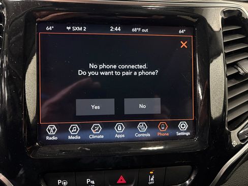 Used 2021 Jeep Cherokee Limited AWD/4WD image 24