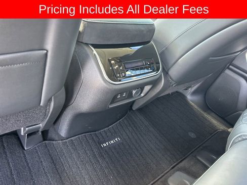 Used 2025 INFINITI QX80 Luxe AWD/4WD image 17