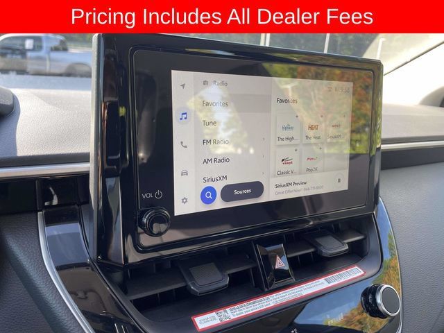 Used 2025 Toyota Corolla LE FWD image 32