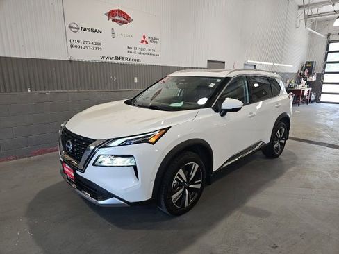 Used 2023 Nissan Rogue Platinum AWD/4WD image 7