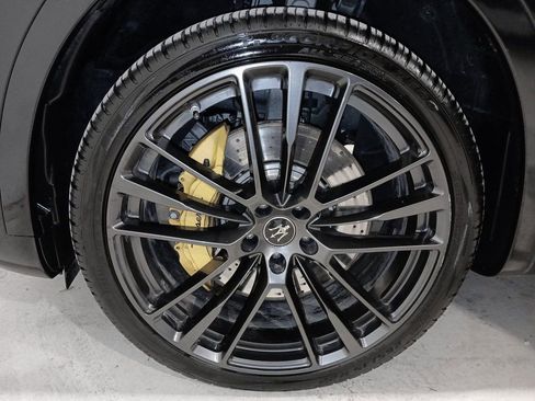 Used 2022 Maserati Levante Modena S image 8