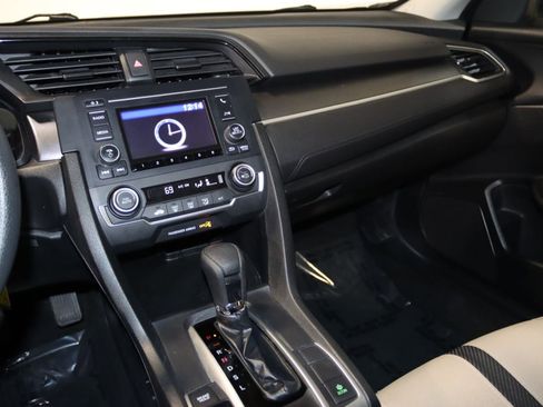 Used 2018 Honda Civic LX image 40
