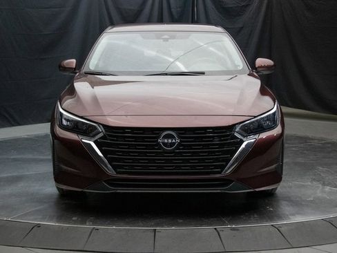 Used 2024 Nissan Sentra SV image 4