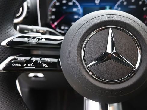 Used 2026 Mercedes-Benz GLC 300 image 15