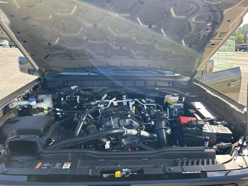 New 2025 Ford Bronco Outer Banks w/ Sasquatch Package image 35